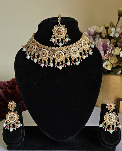 Lavanya Moti Necklace(With Maangtika)