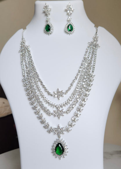 Multilayer Emerald Set