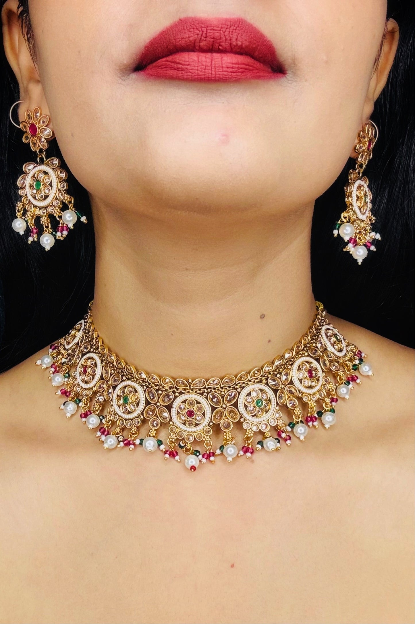 Lavanya Moti Necklace(With Maangtika)