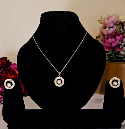 Round Freshwater Pearl Pendant