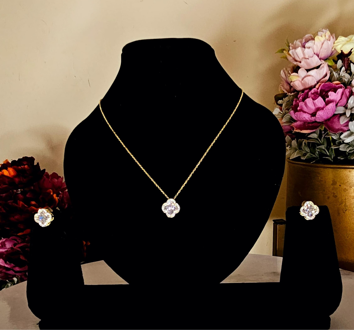 Clover Pendant