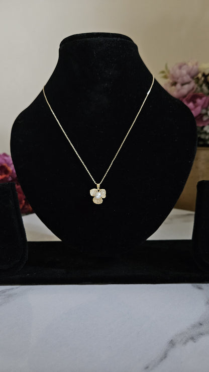 Leafy Pearl Pendant