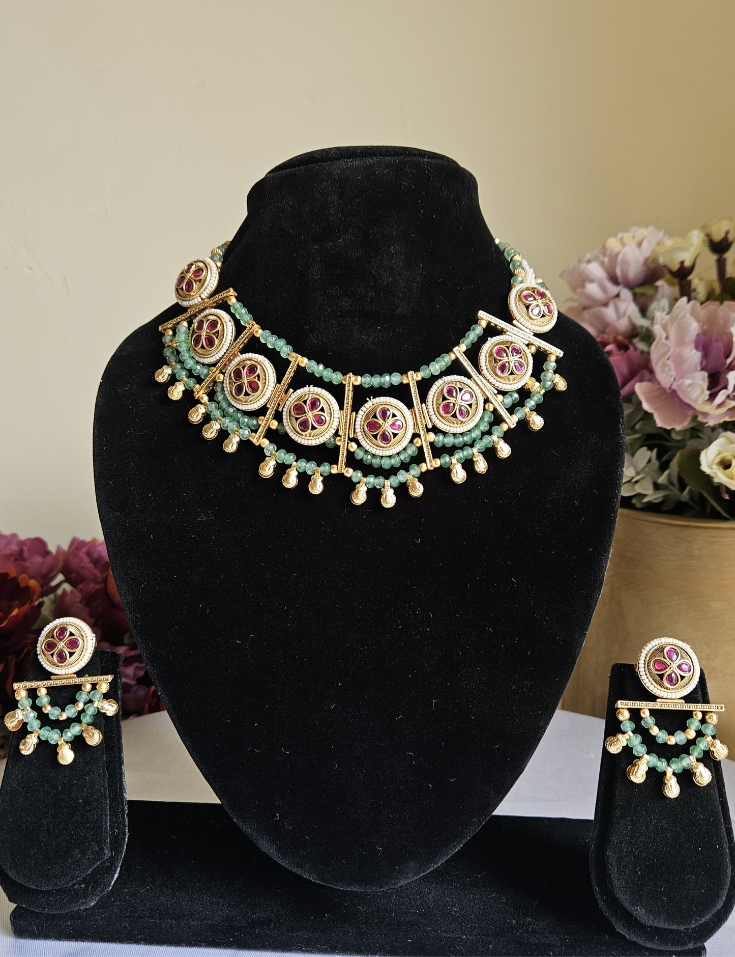 Savan Necklace